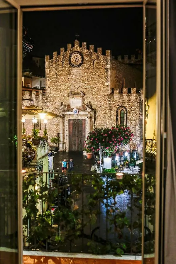 Appartamento TaoMau - Duomo Square Taormina 0*,  Italia